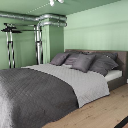 Apartament Airport فروتسواف الغرفة الصورة